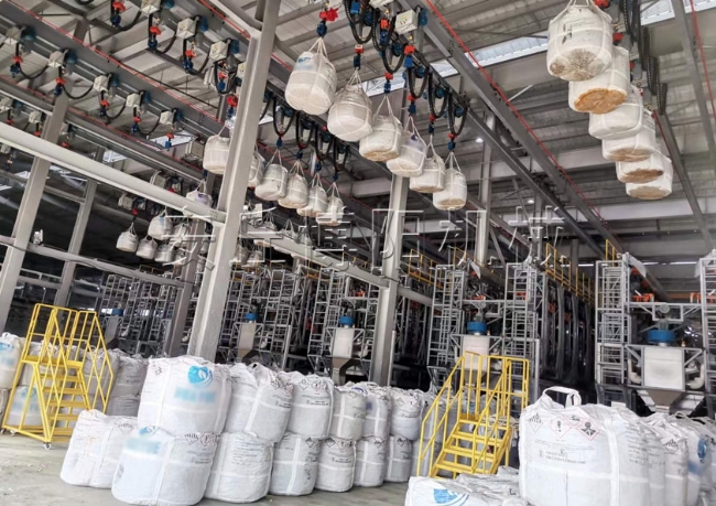 不落地式全自動噸袋拆包機(jī)