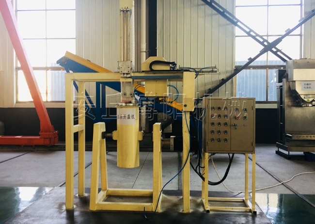 反應(yīng)釜自動(dòng)注料機(jī)器人