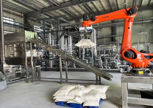 塑料顆粒全自動拆包機(jī)    機(jī)械臂自動拆袋機(jī)優(yōu)勢